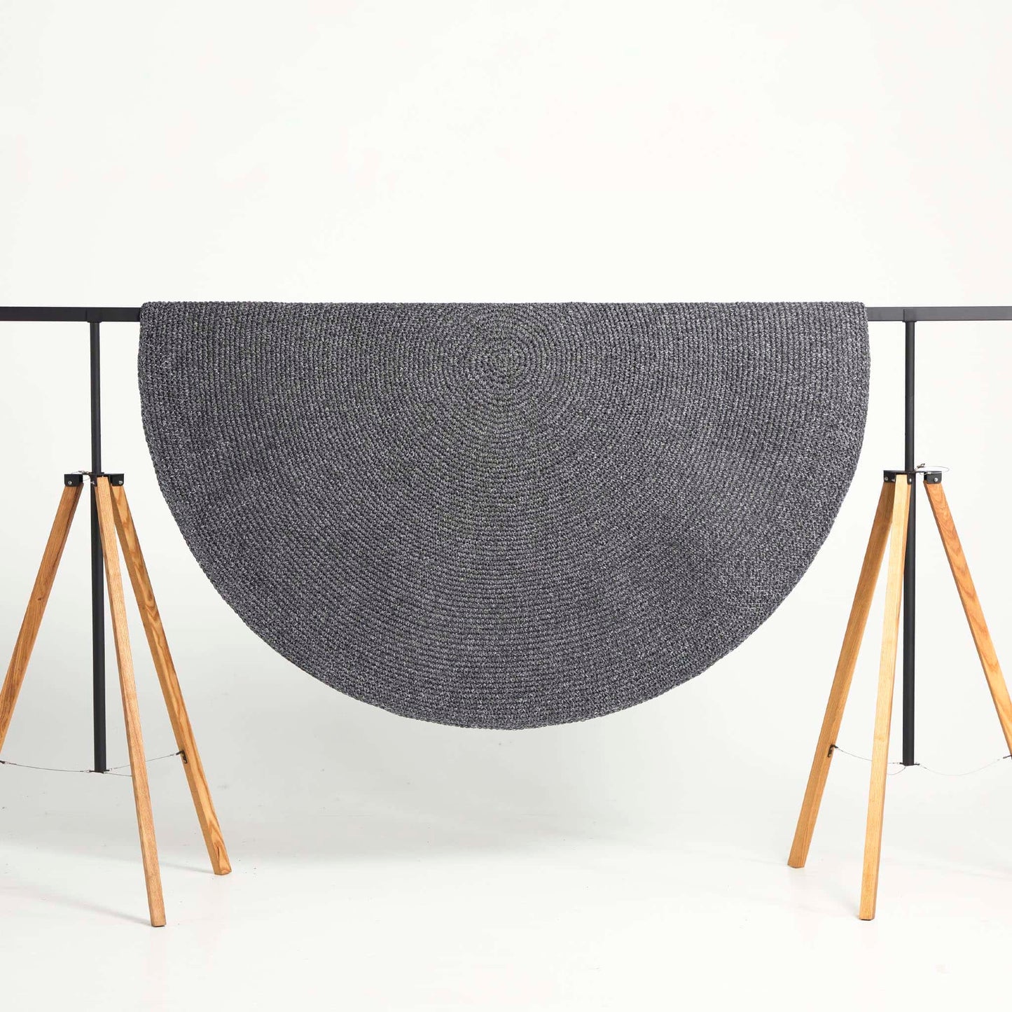 Dim Grey - 220 cm